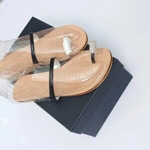 New Rampage Rhinestones Crystals on Toe Flats Sandals